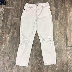 Abercrombie White Distressed High Rise Mom Jeans size 28